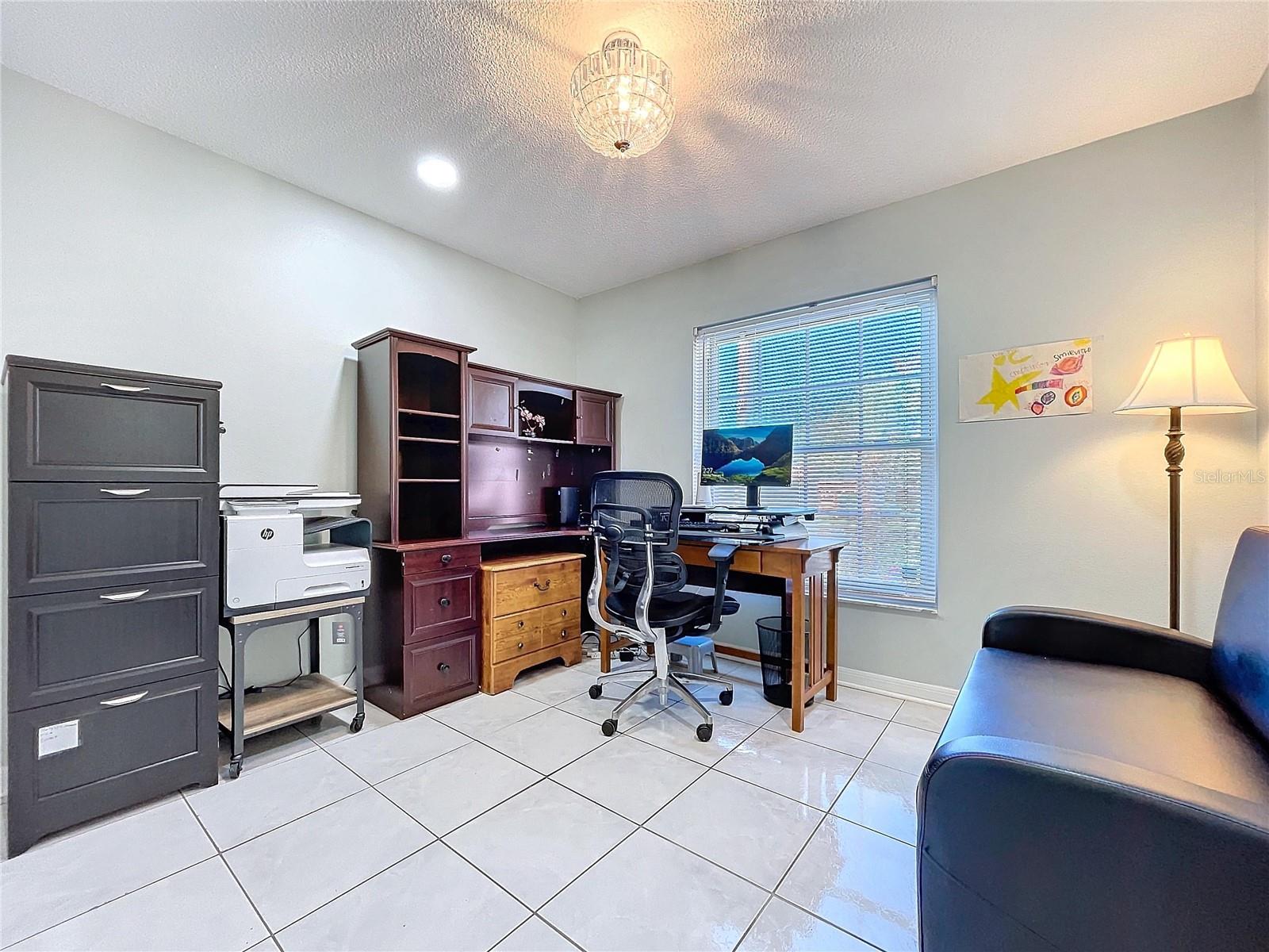 11116 BLOOMINGTON DR, TAMPA, FL, 33635