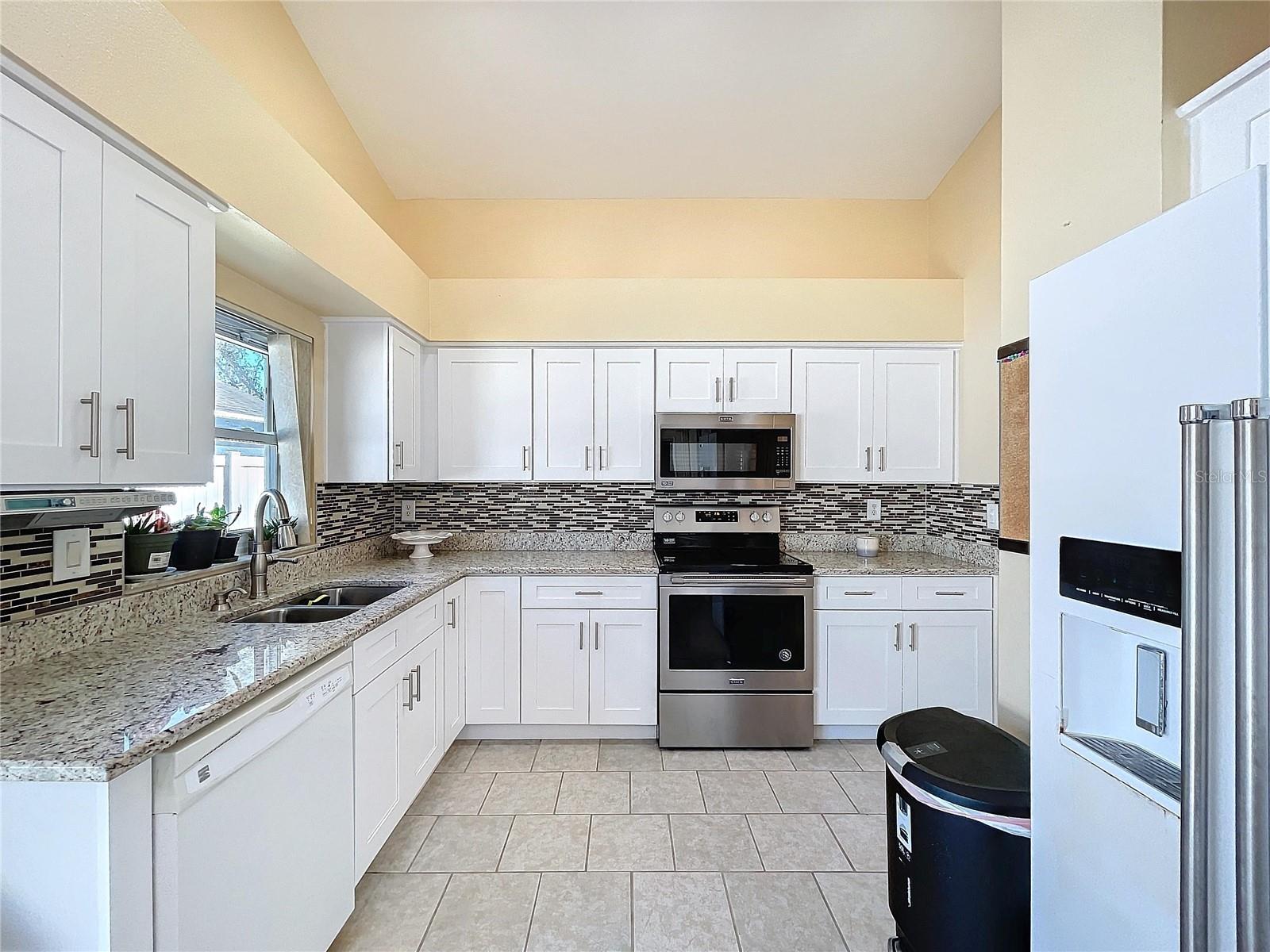 11116 BLOOMINGTON DR, TAMPA, FL, 33635