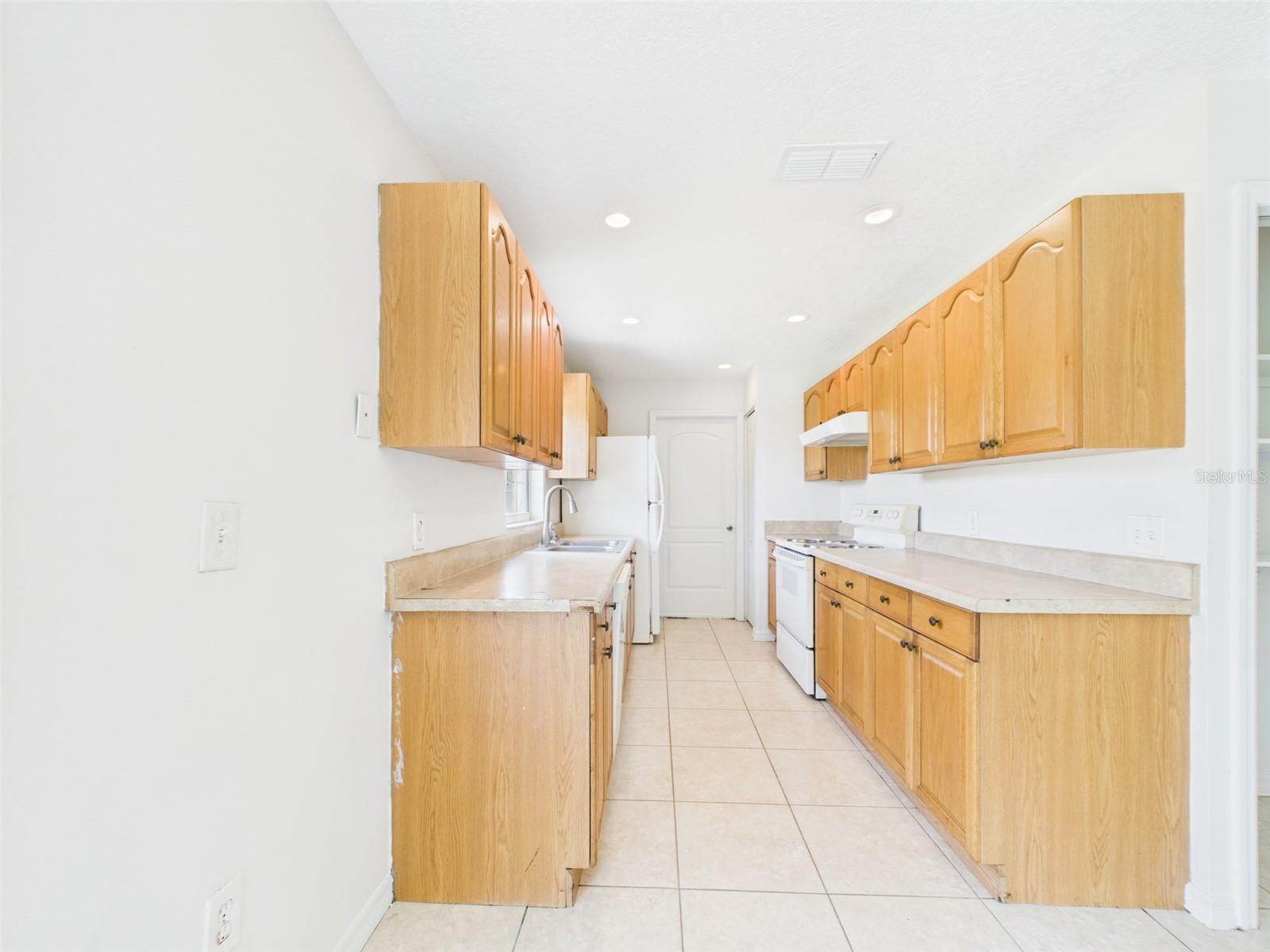 91 W CEDARWOOD CIR, KISSIMMEE, FL, 34743