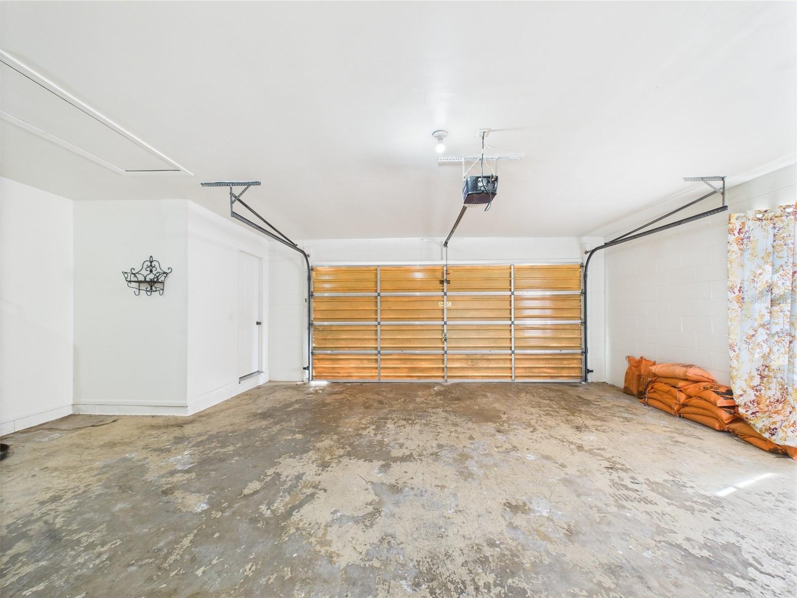 2434 MILL RUN BLVD, KISSIMMEE, FL, 34744