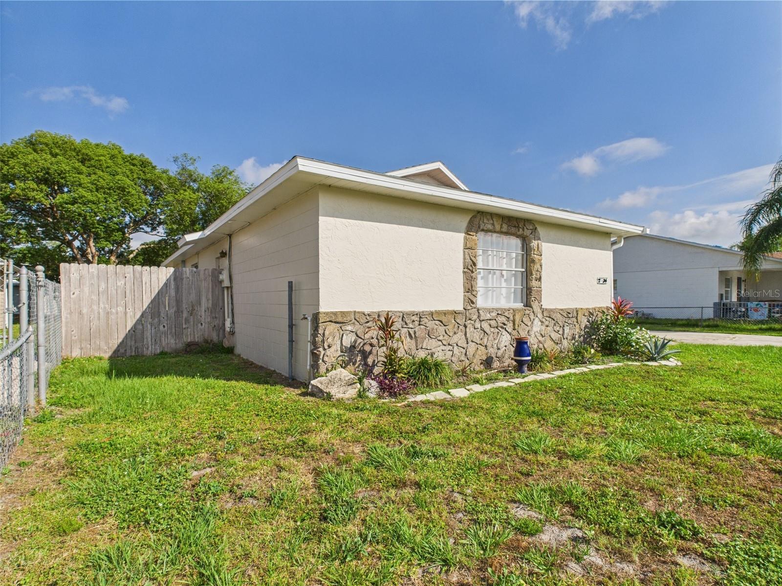 2434 MILL RUN BLVD, KISSIMMEE, FL, 34744