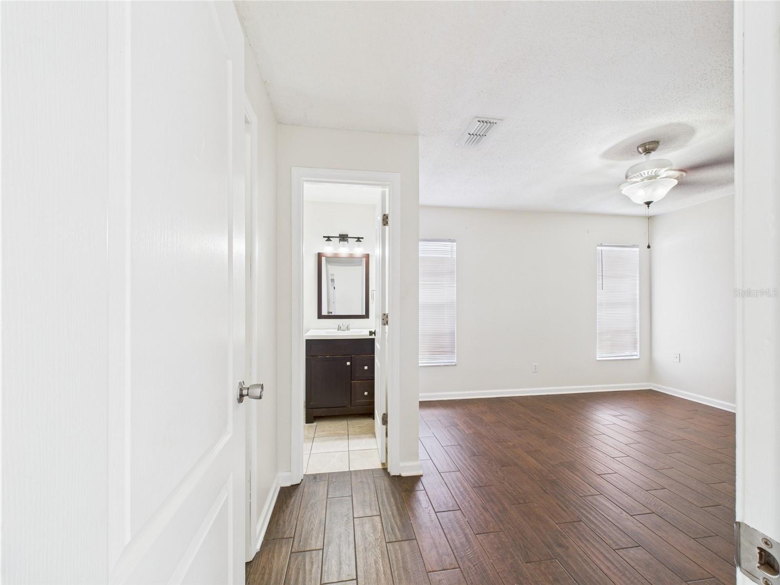 2434 MILL RUN BLVD, KISSIMMEE, FL, 34744