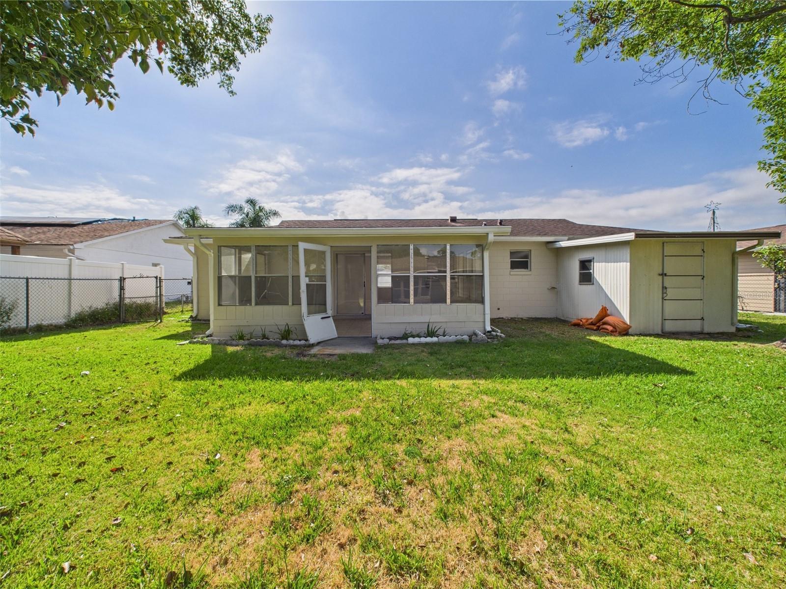 2434 MILL RUN BLVD, KISSIMMEE, FL, 34744