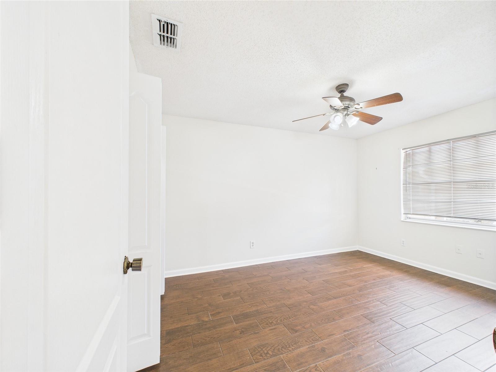 2434 MILL RUN BLVD, KISSIMMEE, FL, 34744