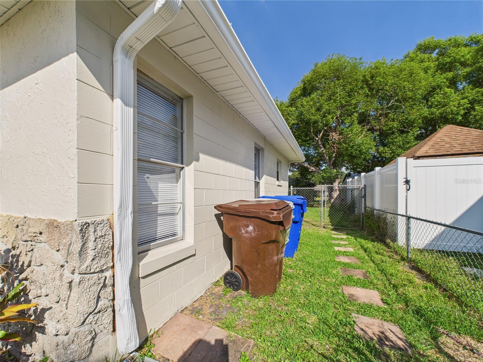 2434 MILL RUN BLVD, KISSIMMEE, FL, 34744