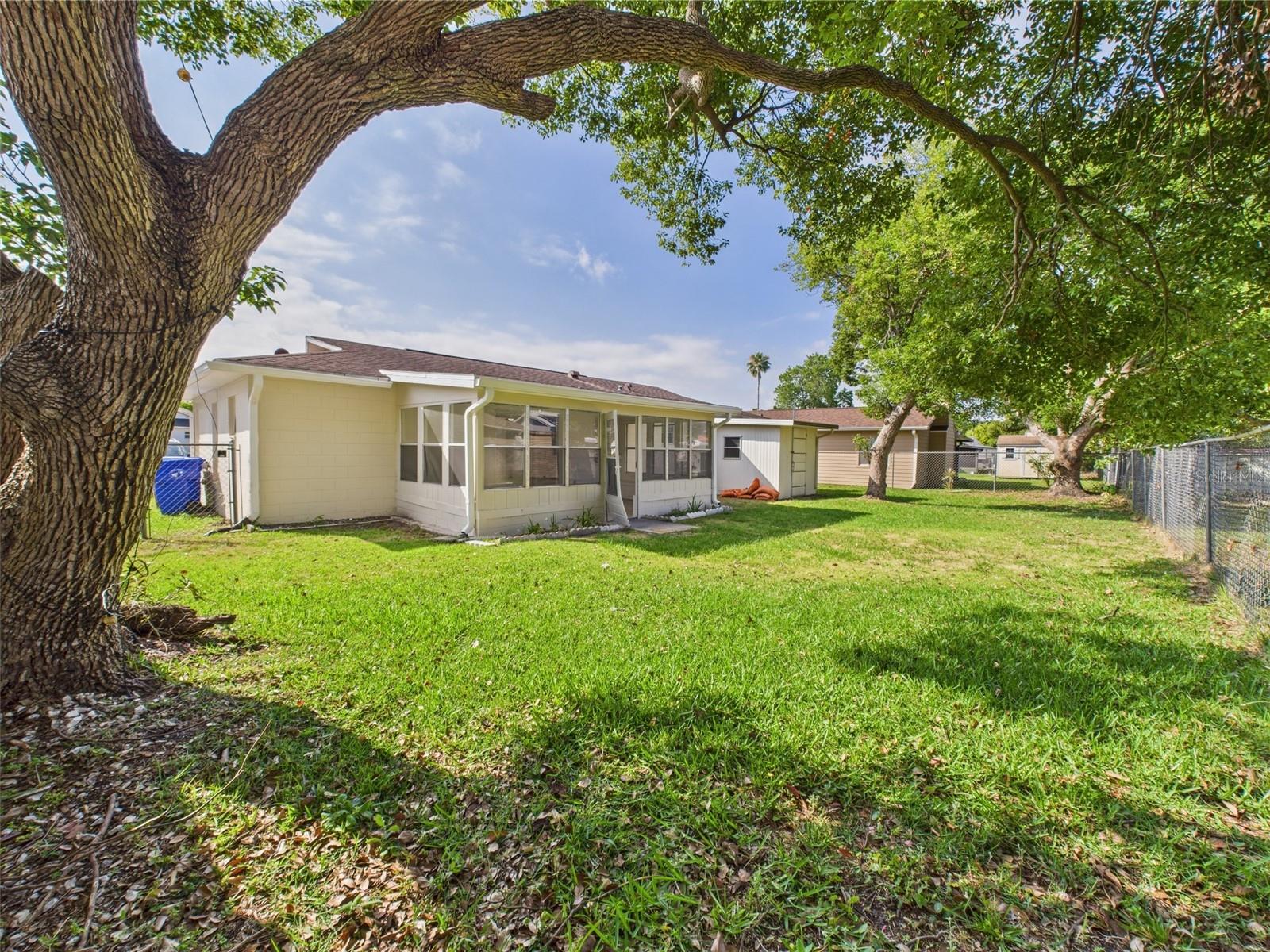 2434 MILL RUN BLVD, KISSIMMEE, FL, 34744