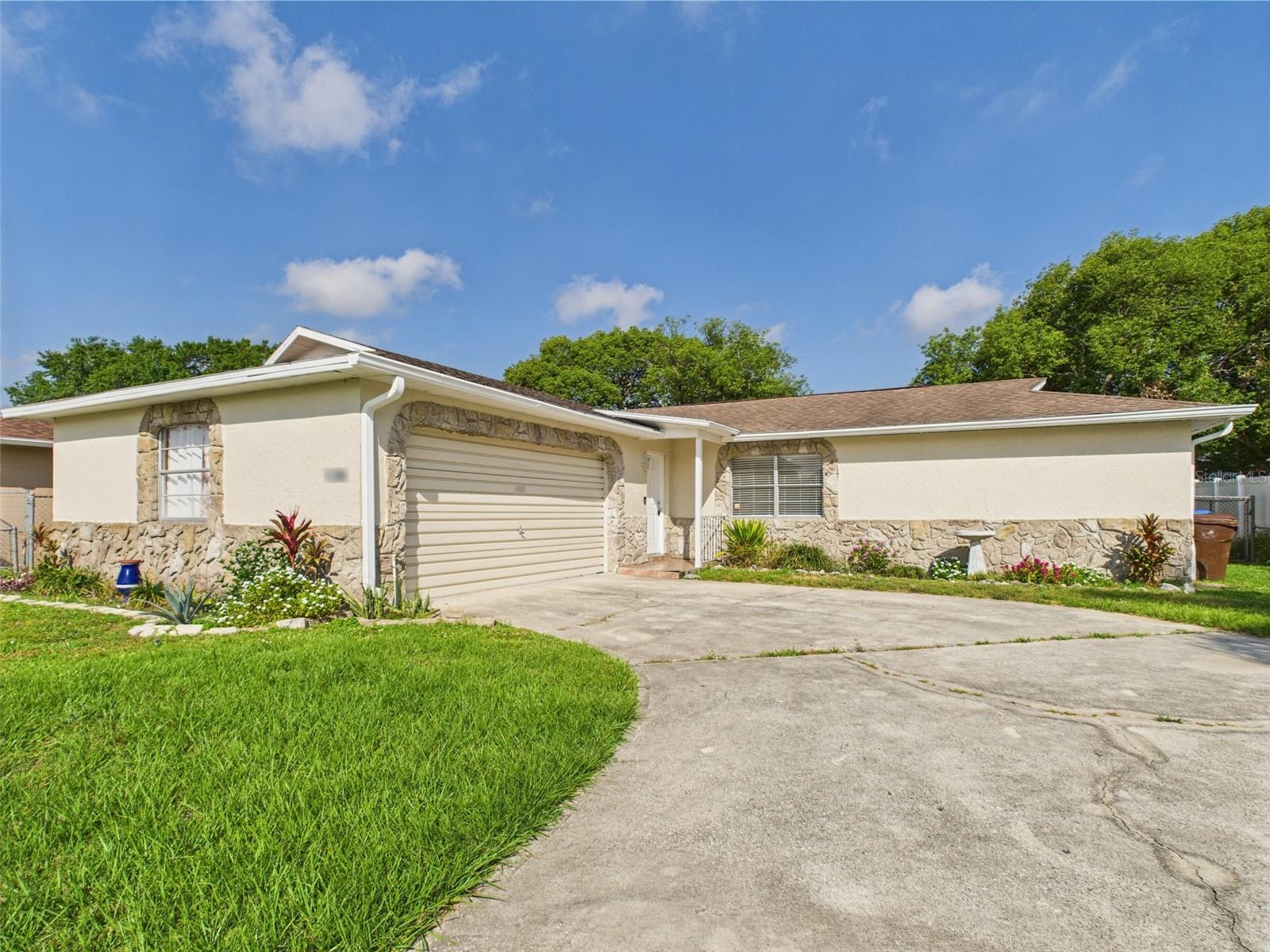 2434 MILL RUN BLVD, KISSIMMEE, FL, 34744