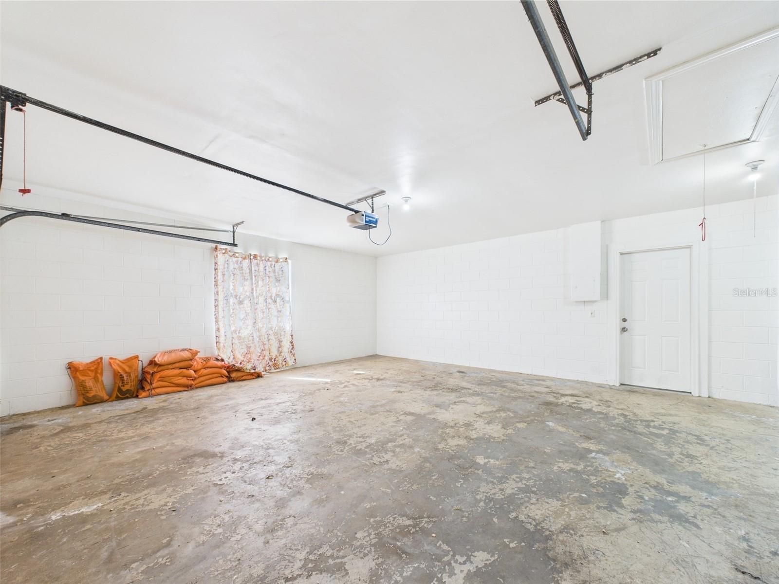 2434 MILL RUN BLVD, KISSIMMEE, FL, 34744