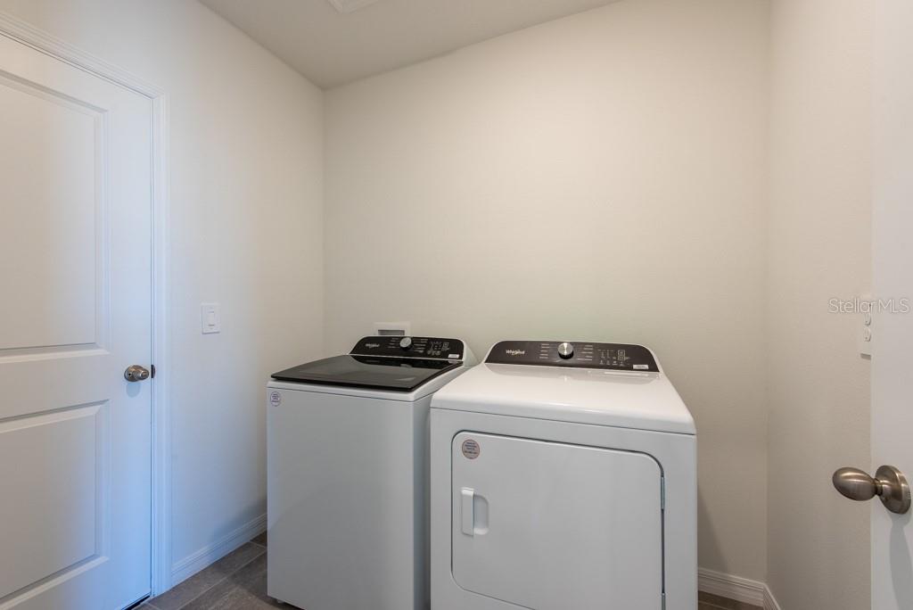 1345 OAK VALLEY DR, AUBURNDALE, FL, 33823