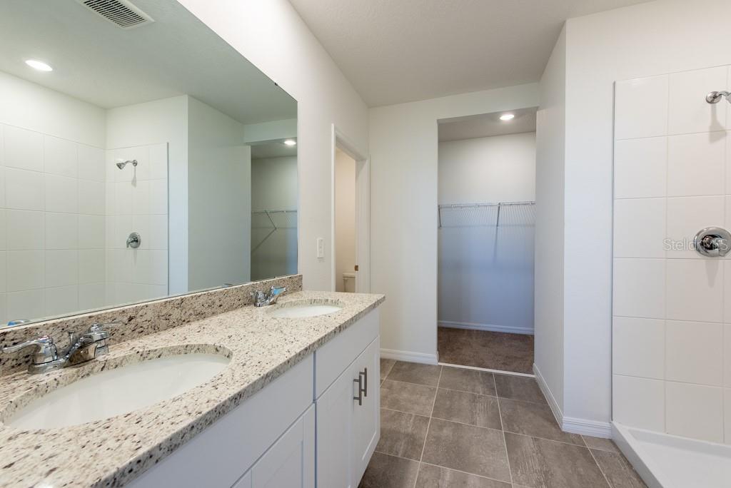 1345 OAK VALLEY DR, AUBURNDALE, FL, 33823