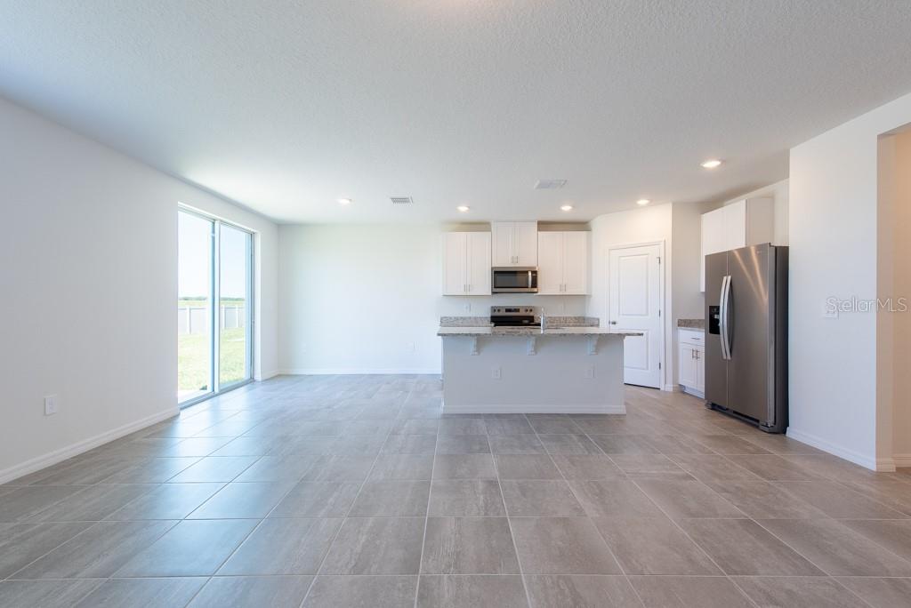 1345 OAK VALLEY DR, AUBURNDALE, FL, 33823