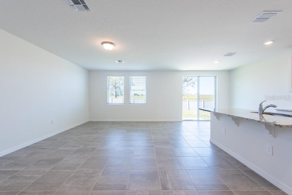 1345 OAK VALLEY DR, AUBURNDALE, FL, 33823