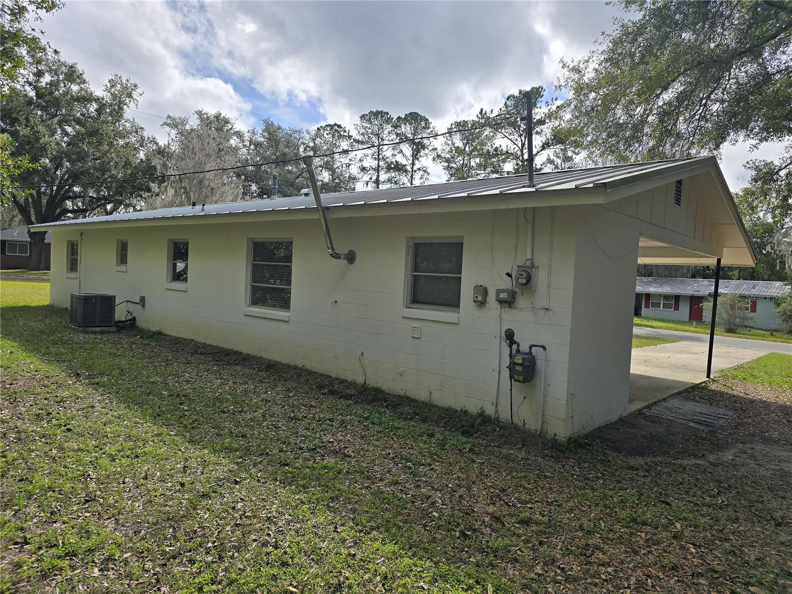 448 NE 2ND AVE, WILLISTON, FL, 32696