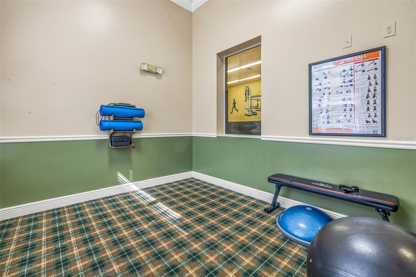 10115 COURTNEY PALMS BLVD #202, TAMPA, FL, 33619