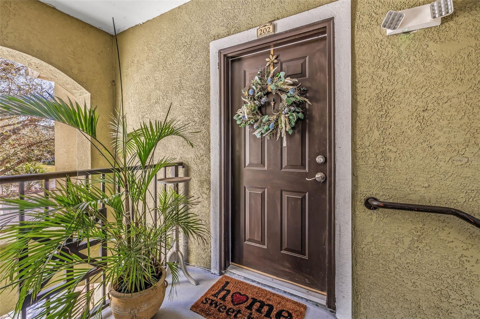 10115 COURTNEY PALMS BLVD #202, TAMPA, FL, 33619