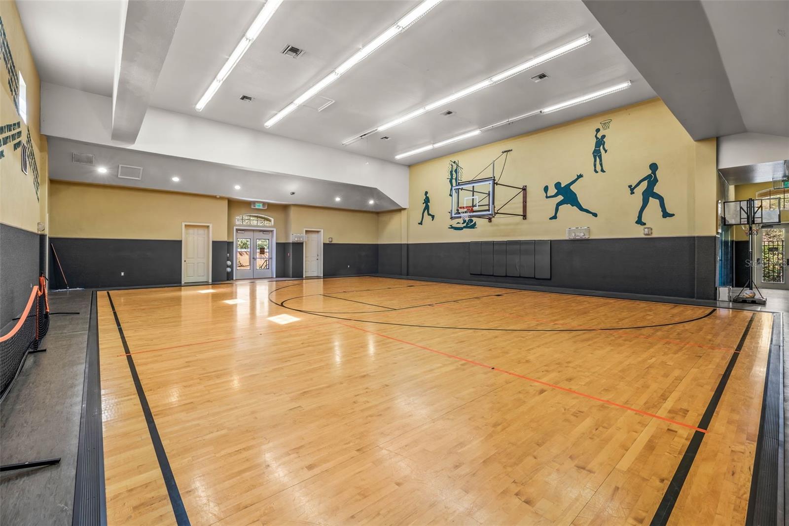 10115 COURTNEY PALMS BLVD #202, TAMPA, FL, 33619