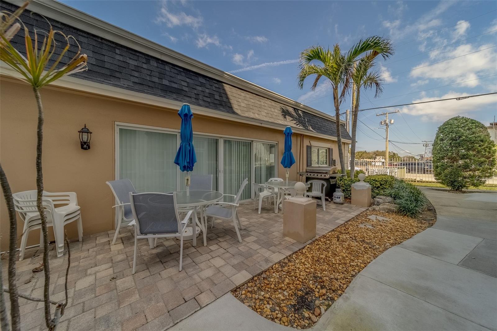 131 BLUFF VIEW DR #208, BELLEAIR BLUFFS, FL, 33770