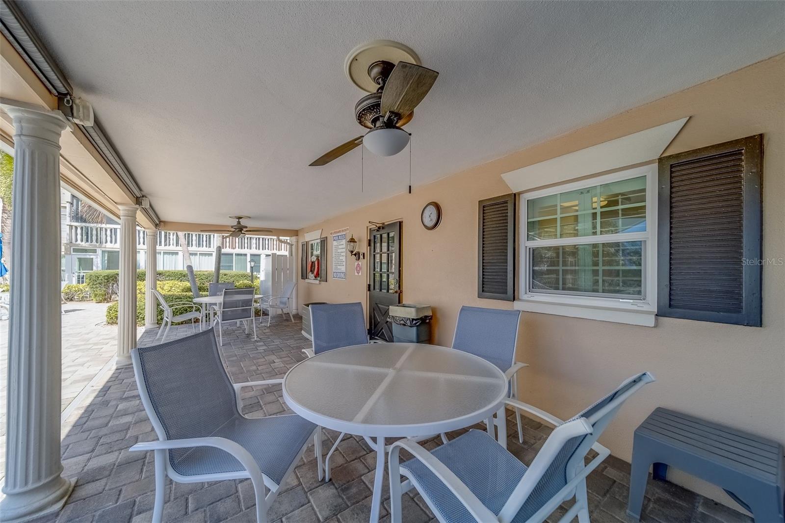 131 BLUFF VIEW DR #208, BELLEAIR BLUFFS, FL, 33770