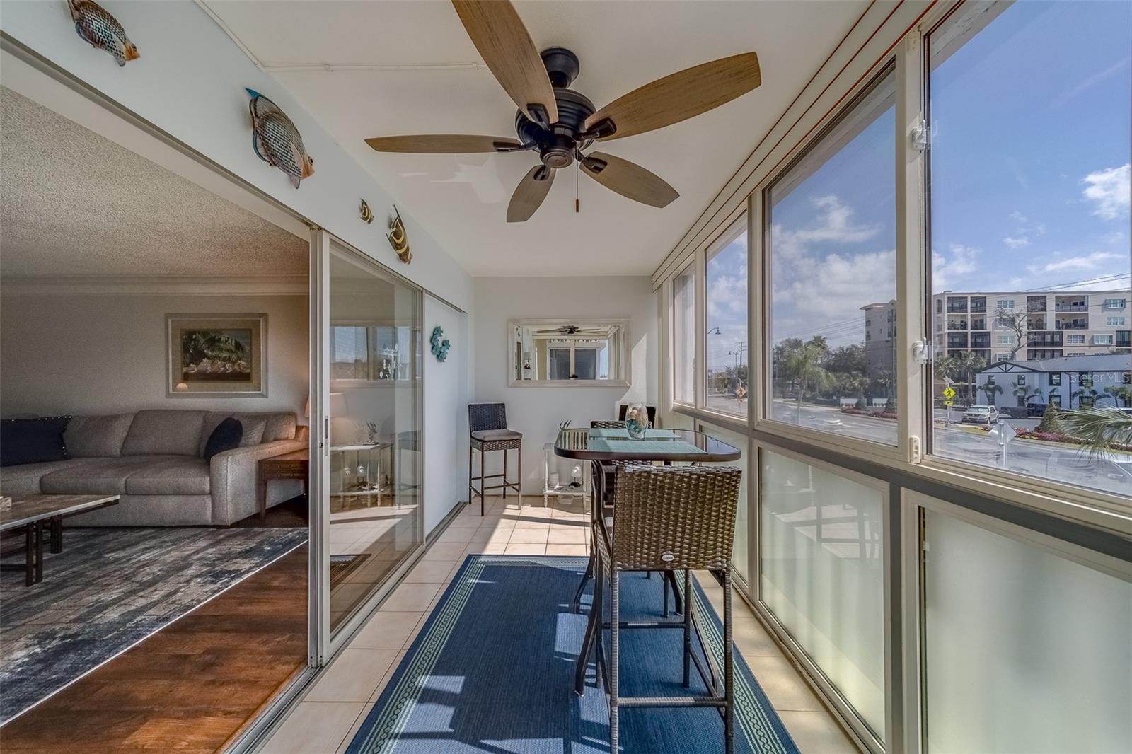 131 BLUFF VIEW DR #208, BELLEAIR BLUFFS, FL, 33770