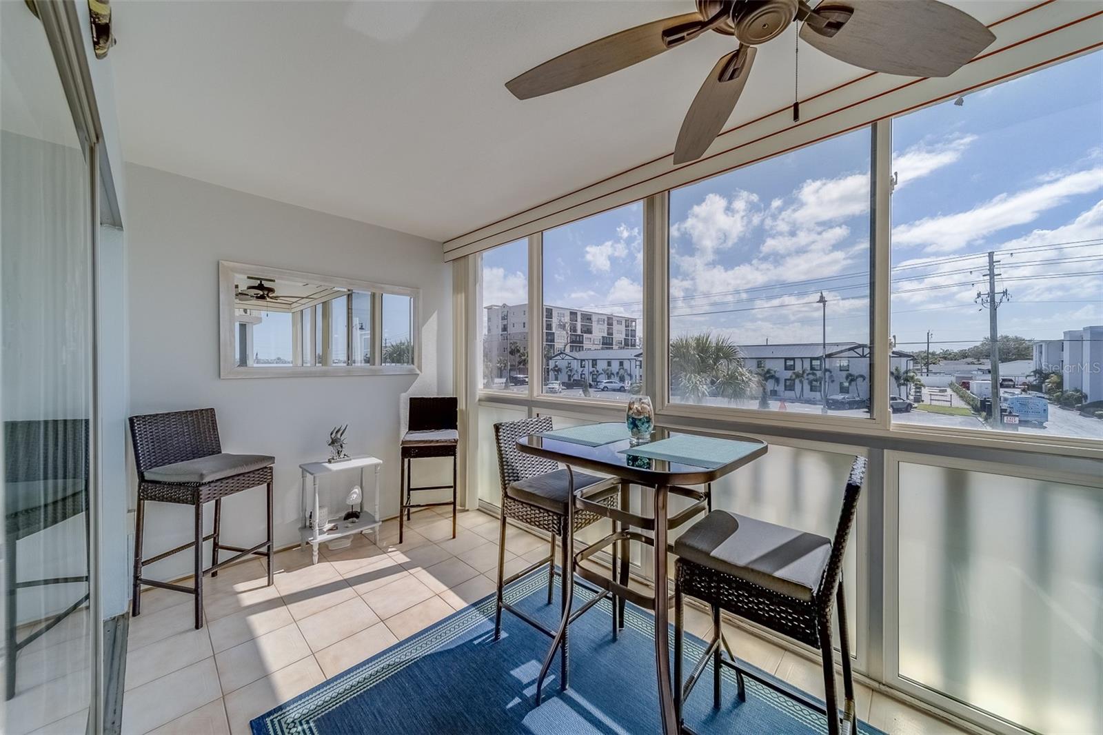 131 BLUFF VIEW DR #208, BELLEAIR BLUFFS, FL, 33770