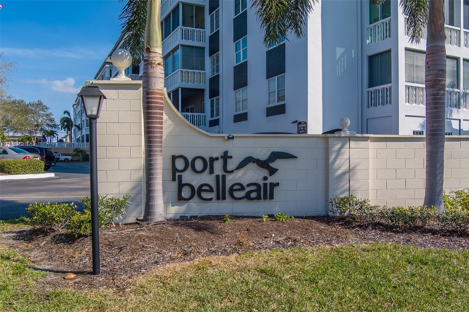 131 BLUFF VIEW DR #208, BELLEAIR BLUFFS, FL, 33770