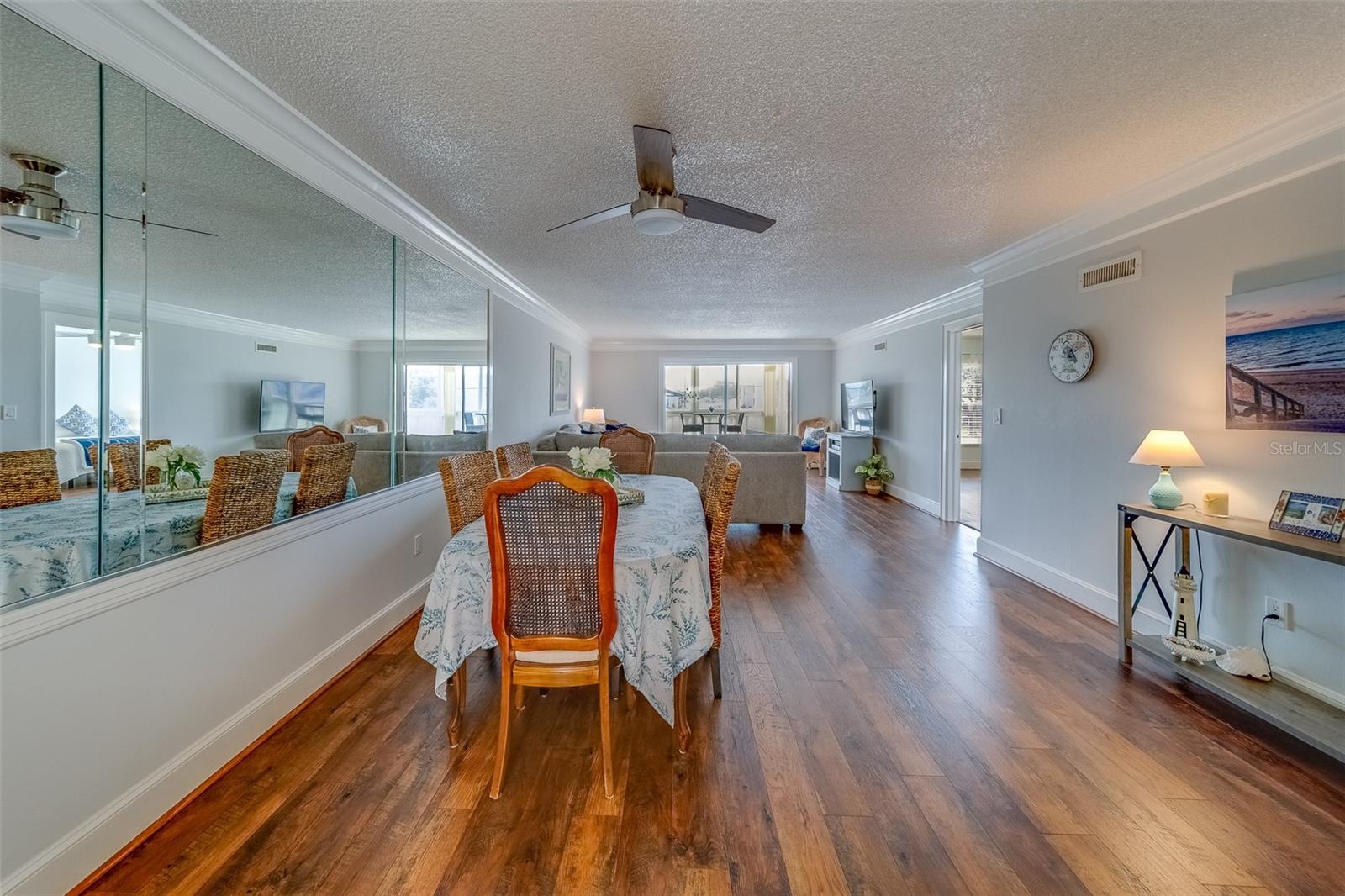 131 BLUFF VIEW DR #208, BELLEAIR BLUFFS, FL, 33770