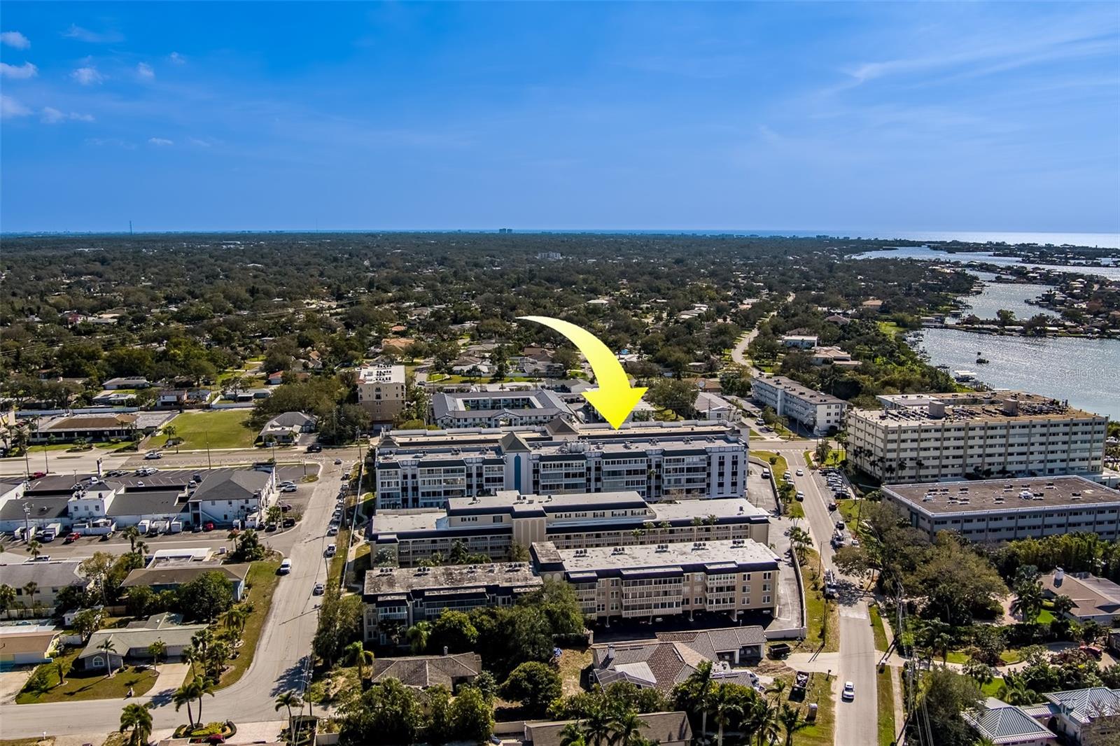 131 BLUFF VIEW DR #208, BELLEAIR BLUFFS, FL, 33770