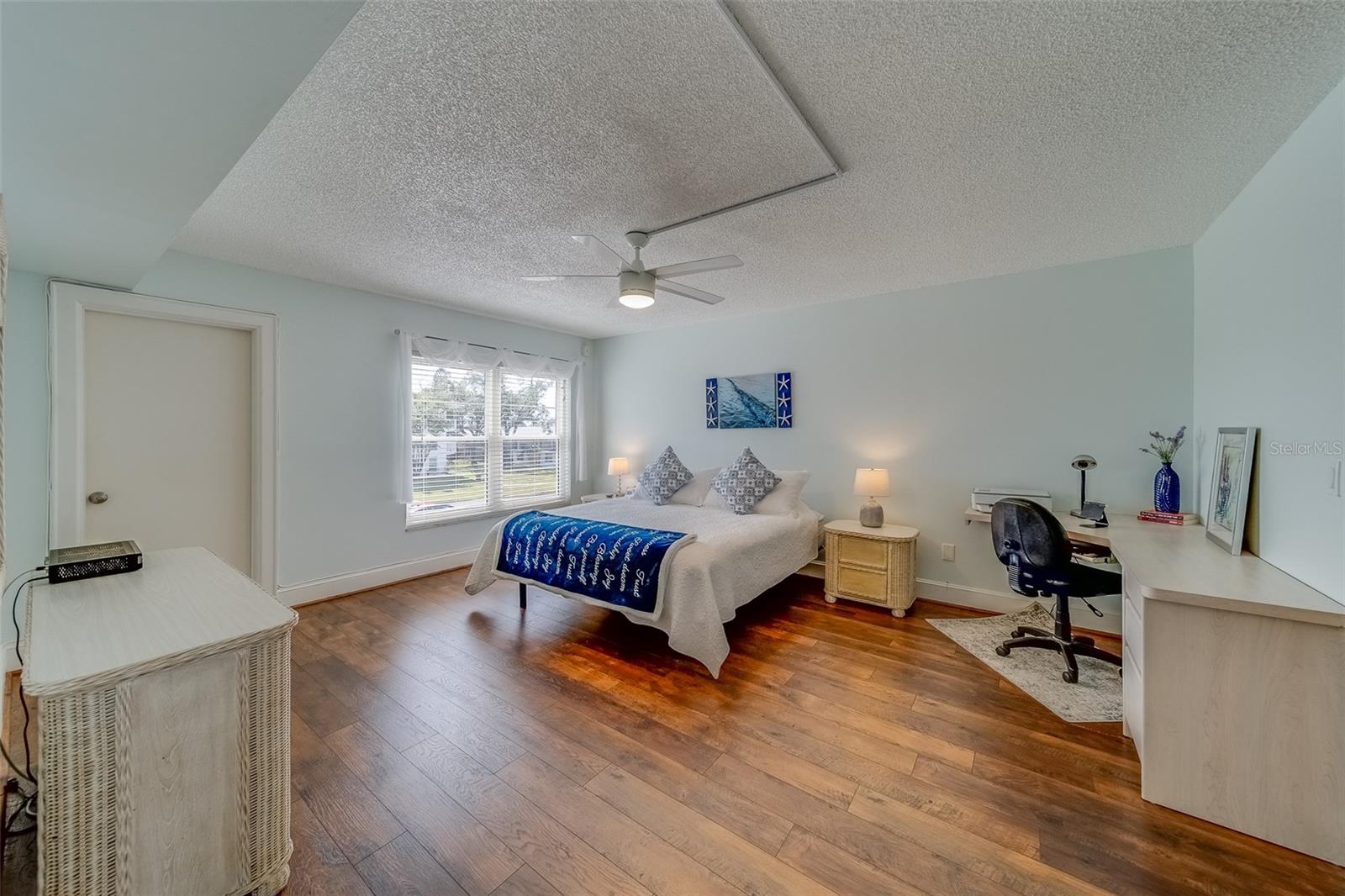 131 BLUFF VIEW DR #208, BELLEAIR BLUFFS, FL, 33770