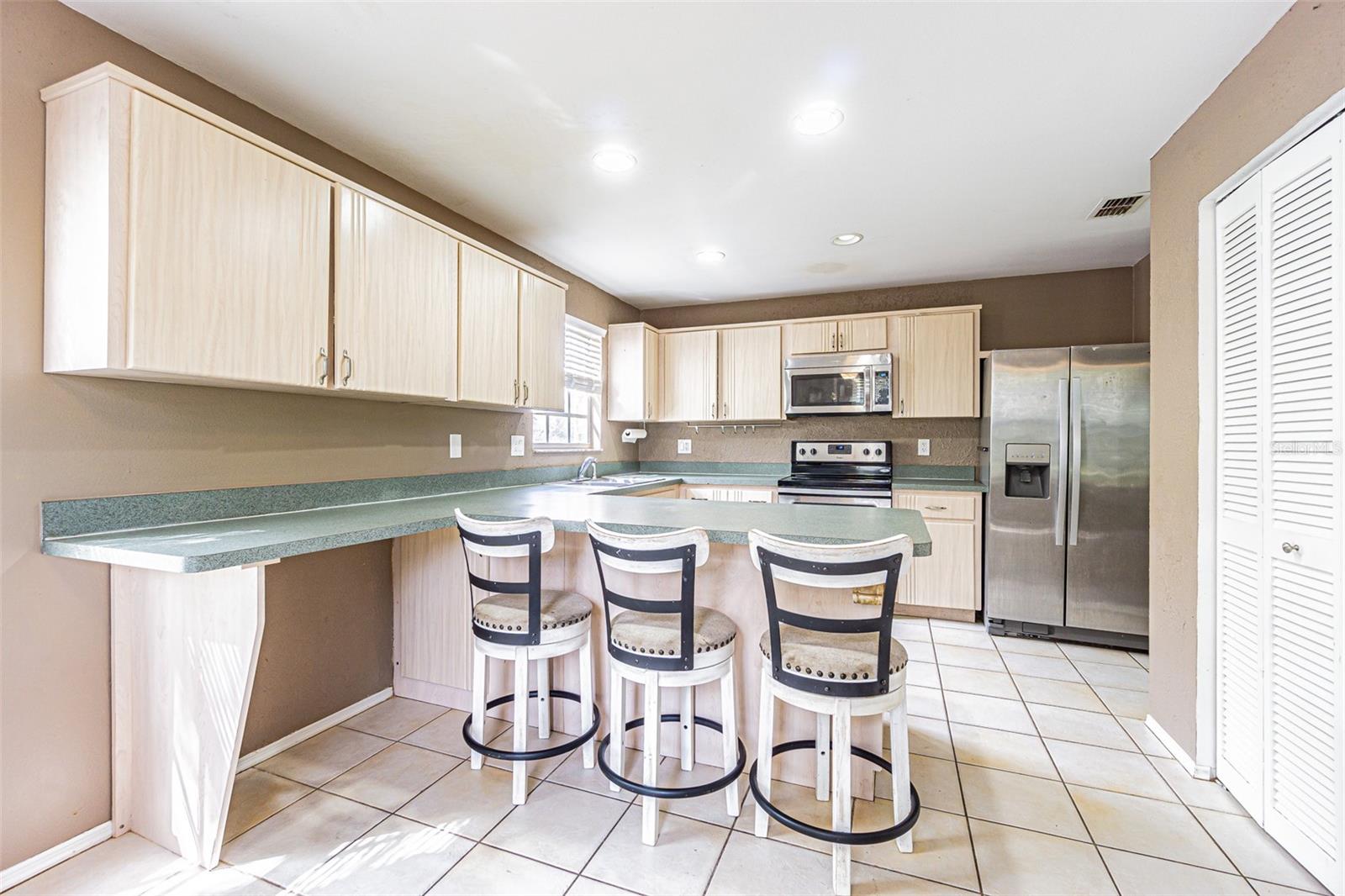 3571 EDINGTON WAY, PALM HARBOR, FL, 34685