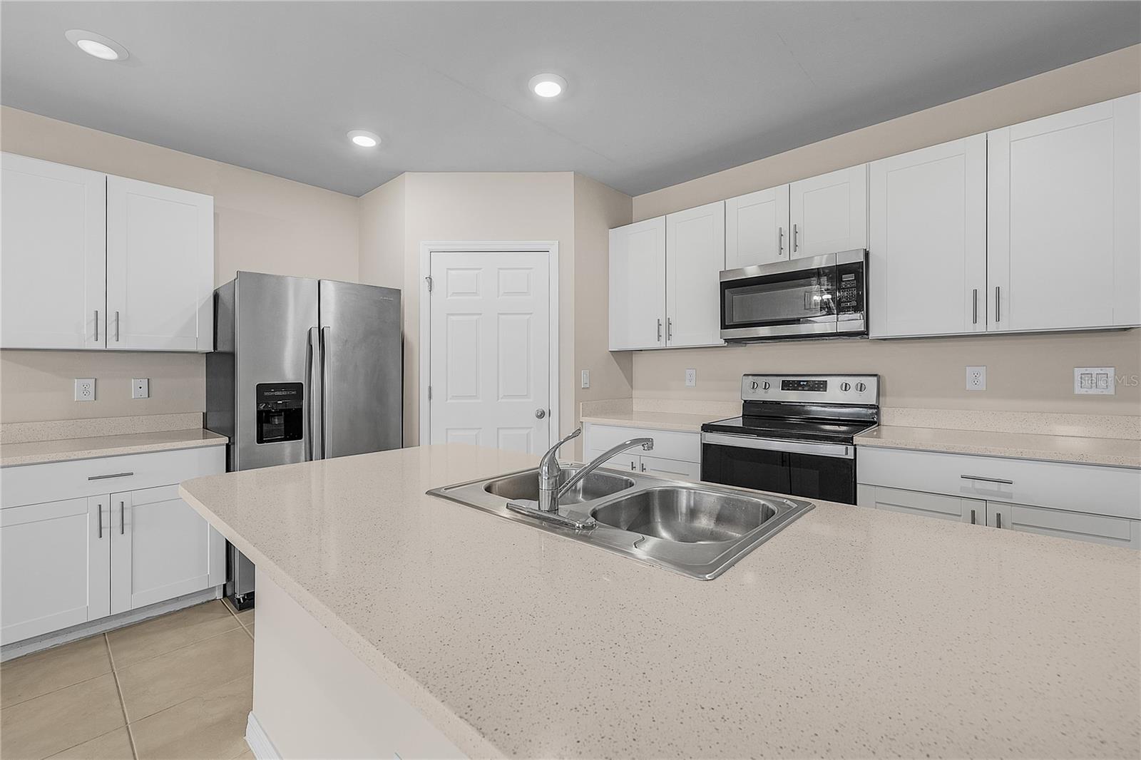 616 POSADAS CIR, PUNTA GORDA, FL, 33983