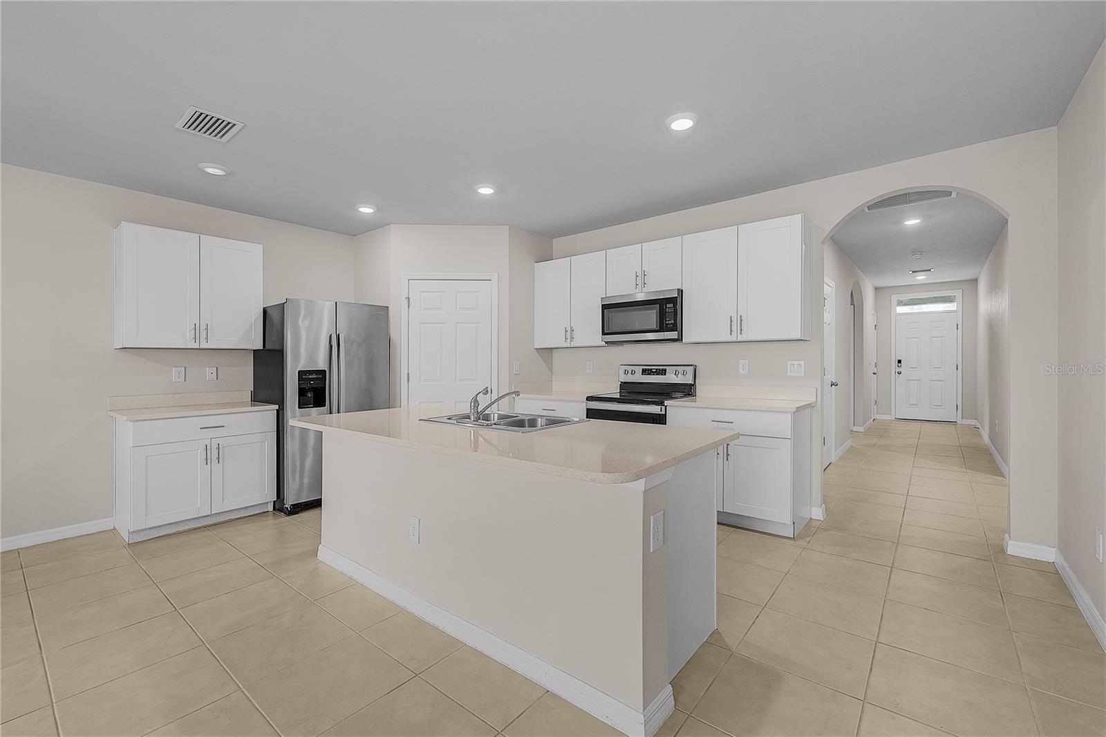 616 POSADAS CIR, PUNTA GORDA, FL, 33983