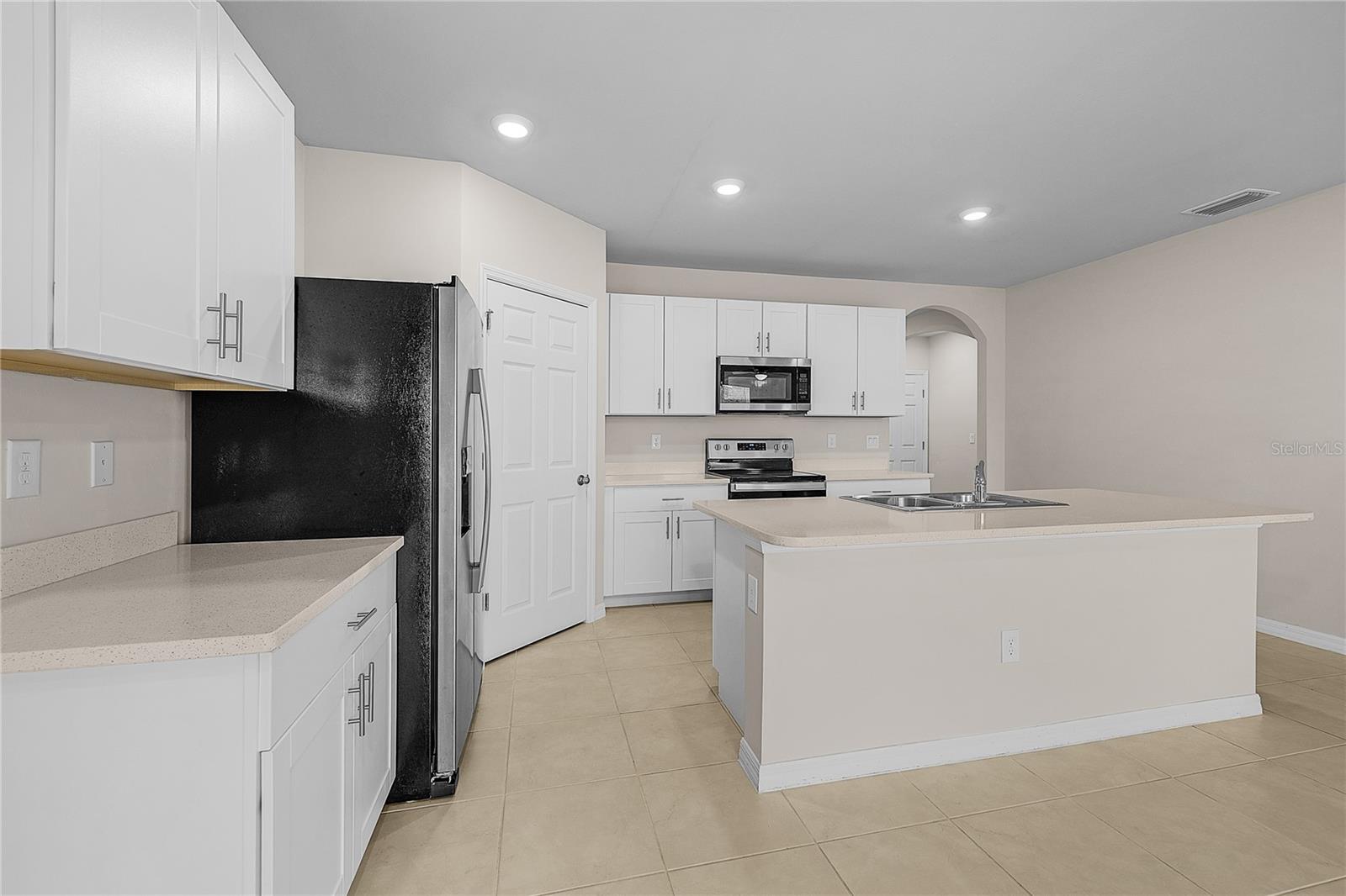 616 POSADAS CIR, PUNTA GORDA, FL, 33983