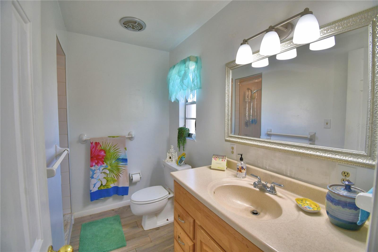16 CEDAR DR, DAVENPORT, FL, 33837