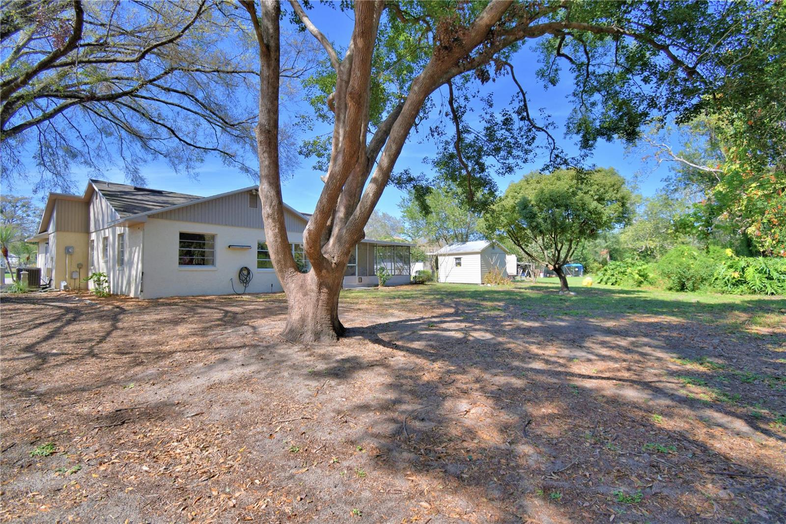 16 CEDAR DR, DAVENPORT, FL, 33837