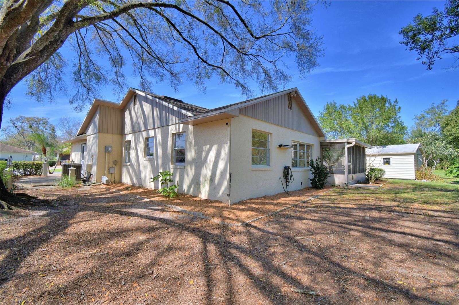 16 CEDAR DR, DAVENPORT, FL, 33837