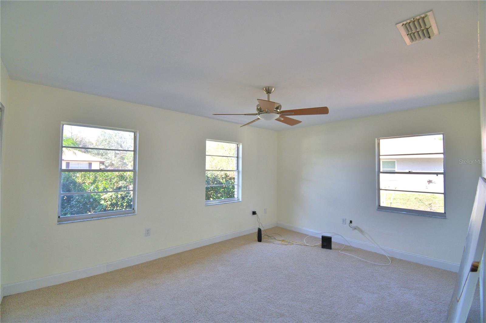 16 CEDAR DR, DAVENPORT, FL, 33837