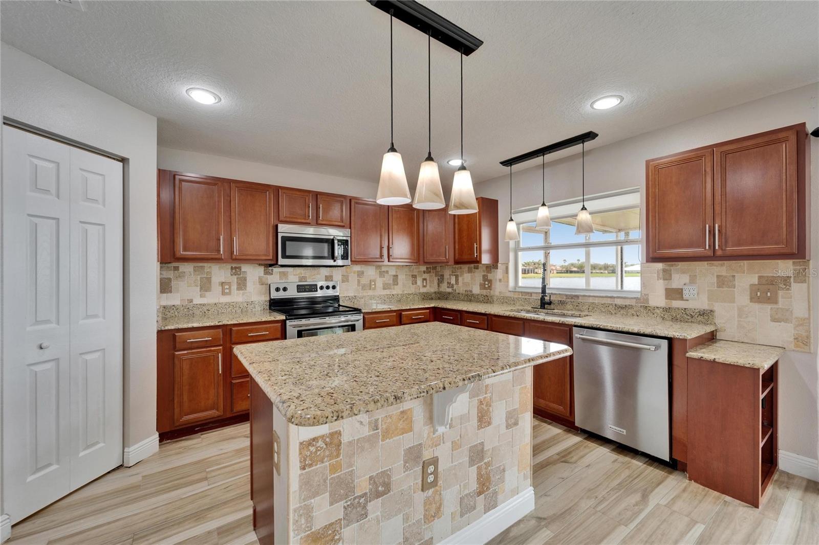 5325 SANDY SHELL DR, APOLLO BEACH, FL, 33572