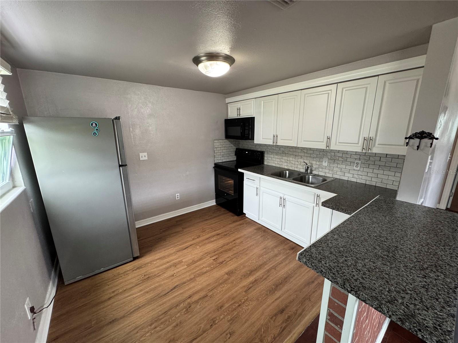 1303 E LAKE AVE, TAMPA, FL, 33605