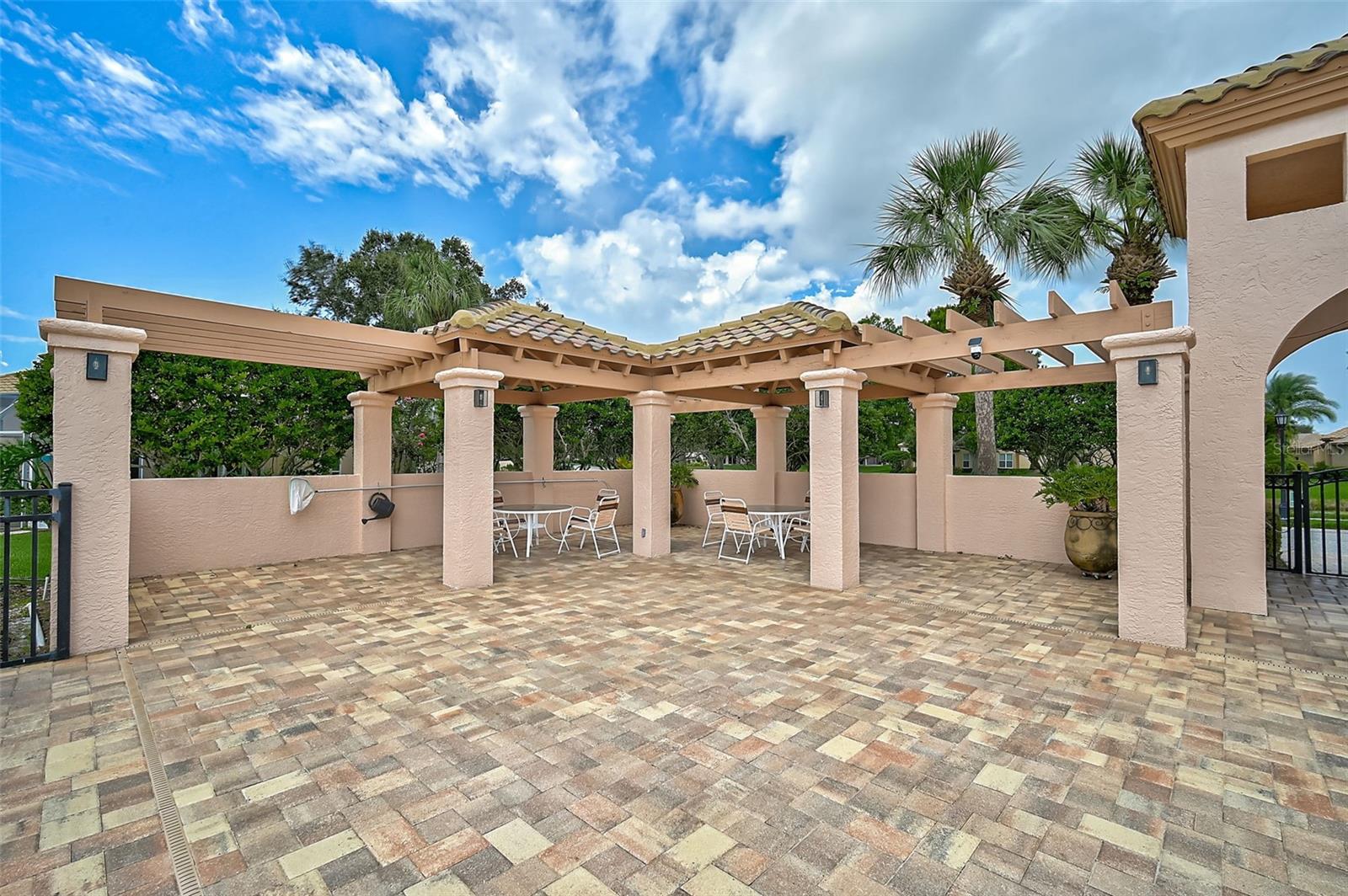 3829 ALAMANDA DR, SARASOTA, FL, 34238