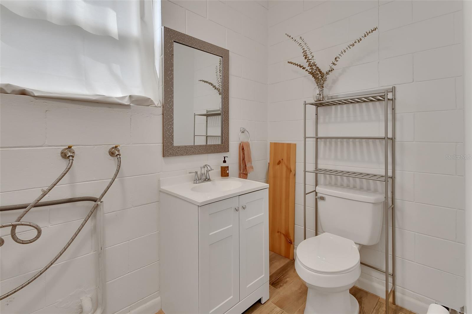 141 N MCDONALD AVE, DELAND, FL, 32724