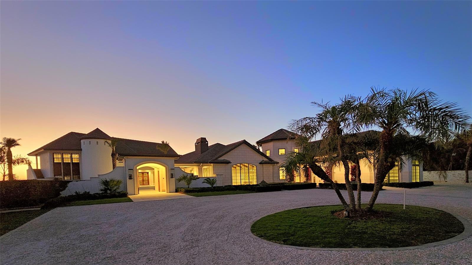 TB8352474 Property Photo