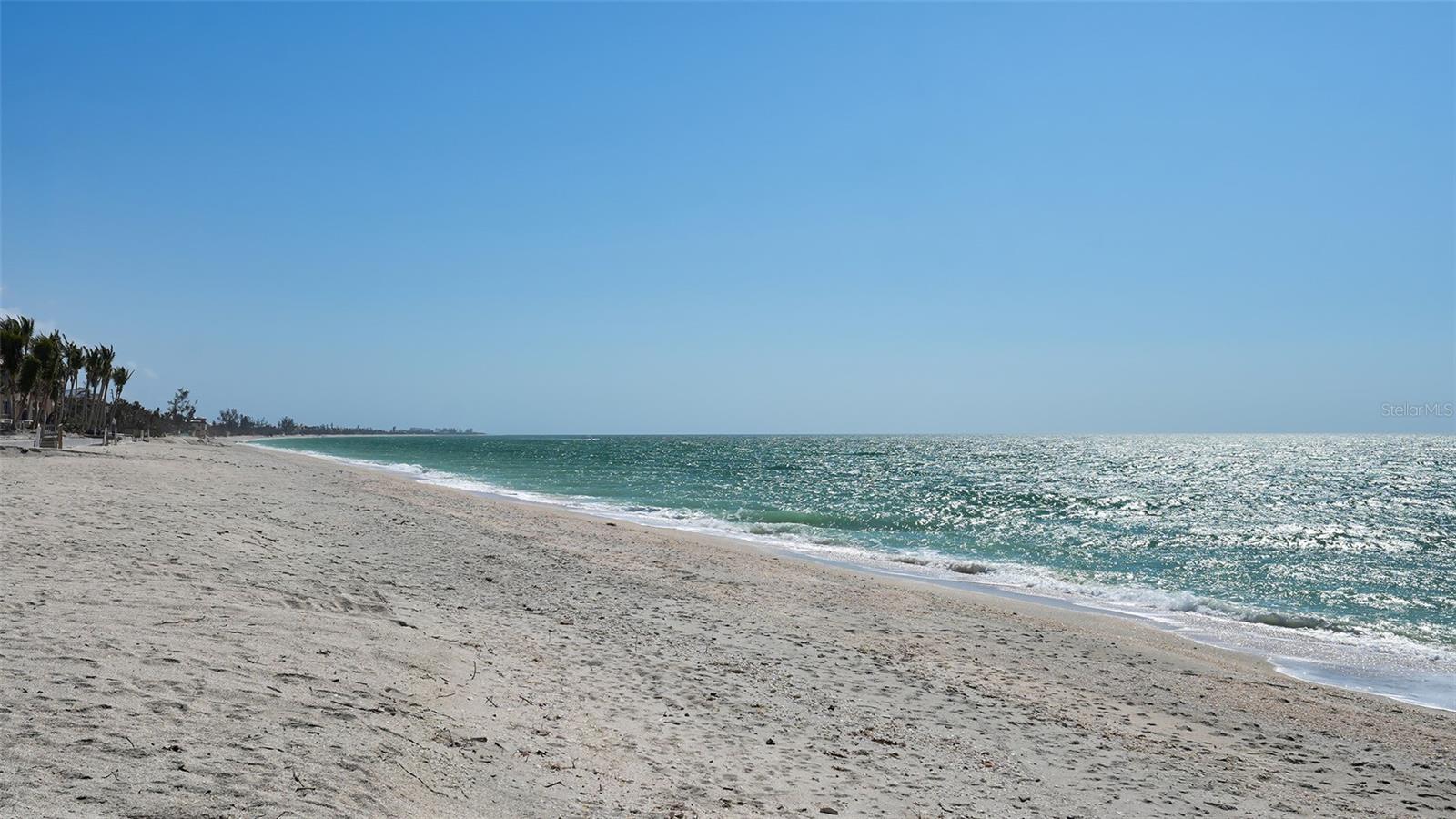 TB8352474 Property Photo