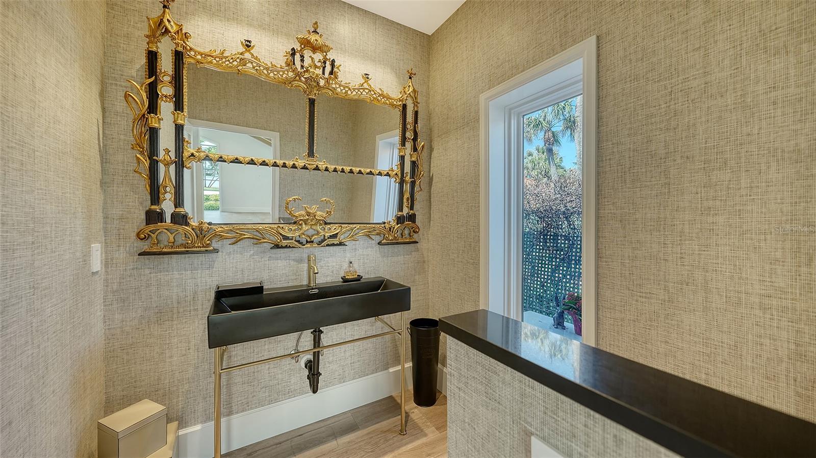 TB8352474 Property Photo