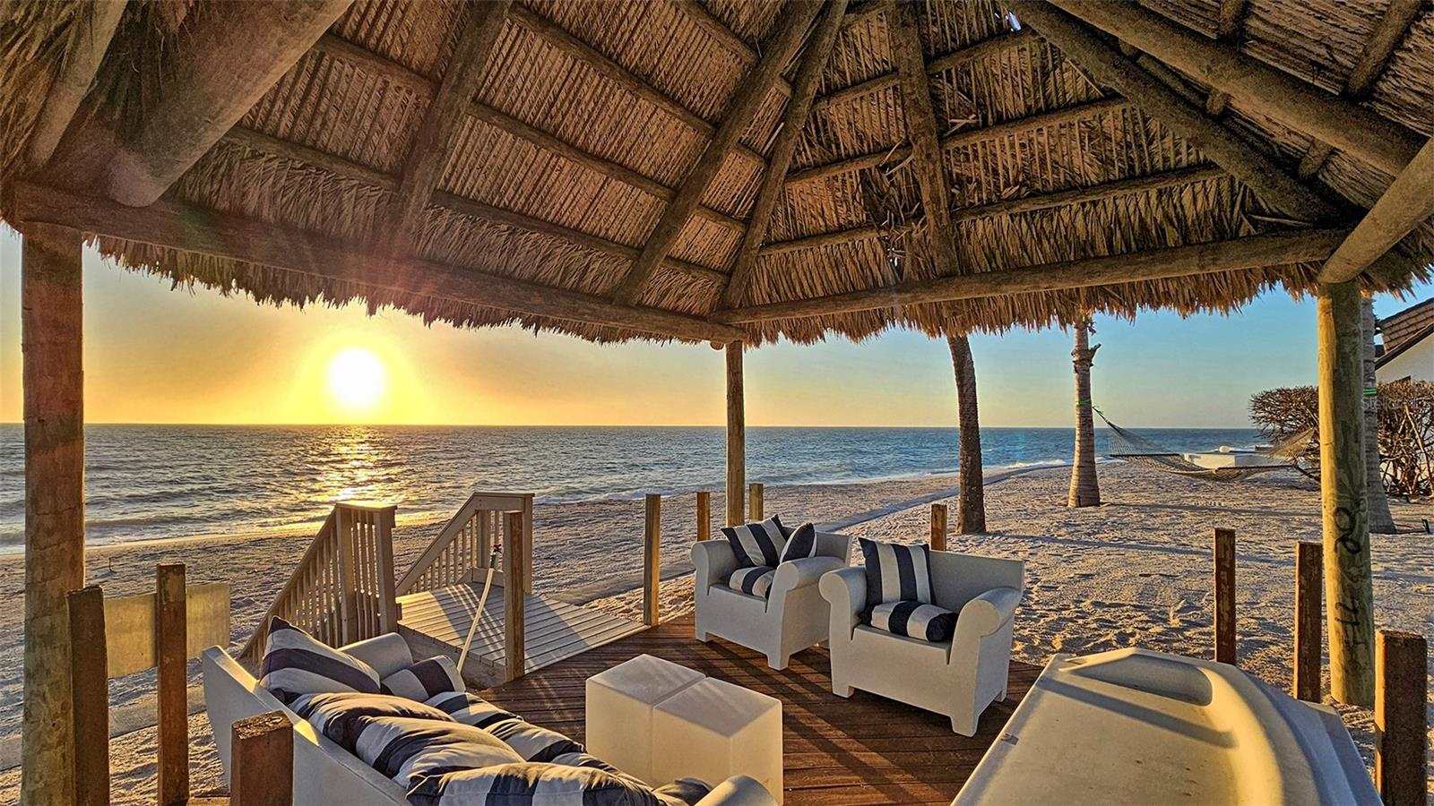 TB8352474 Property Photo