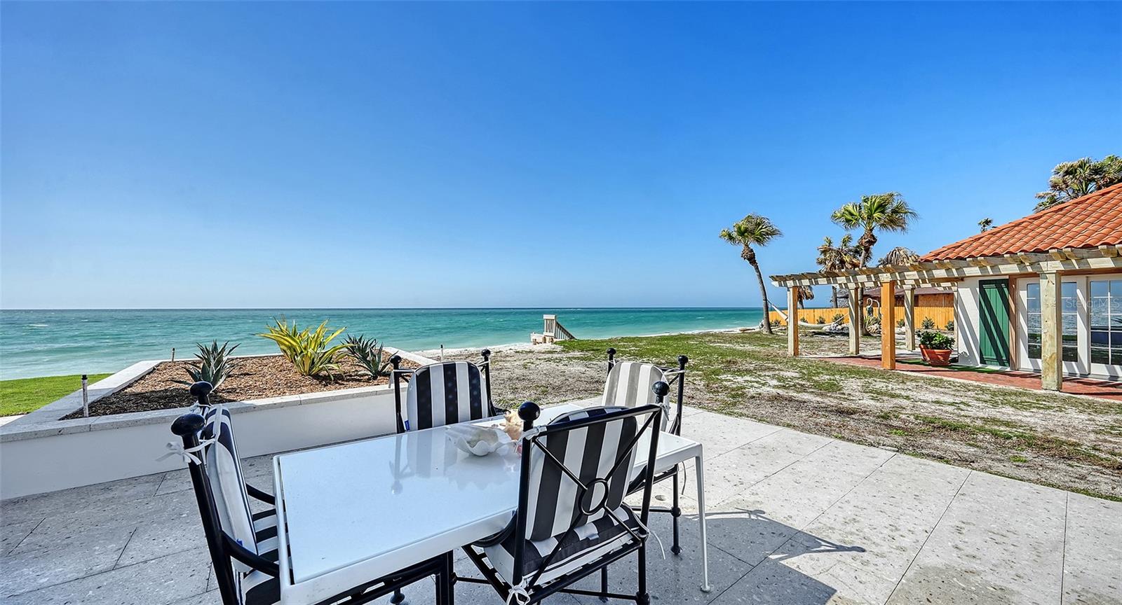 TB8352474 Property Photo