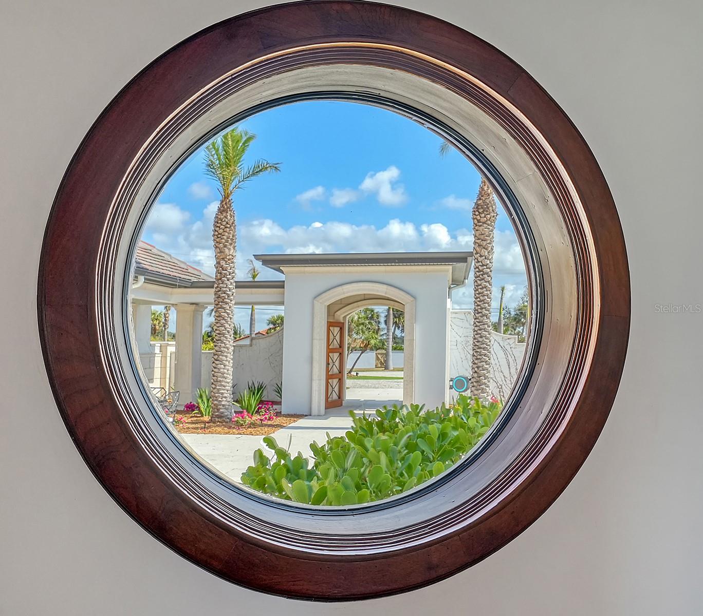 TB8352474 Property Photo