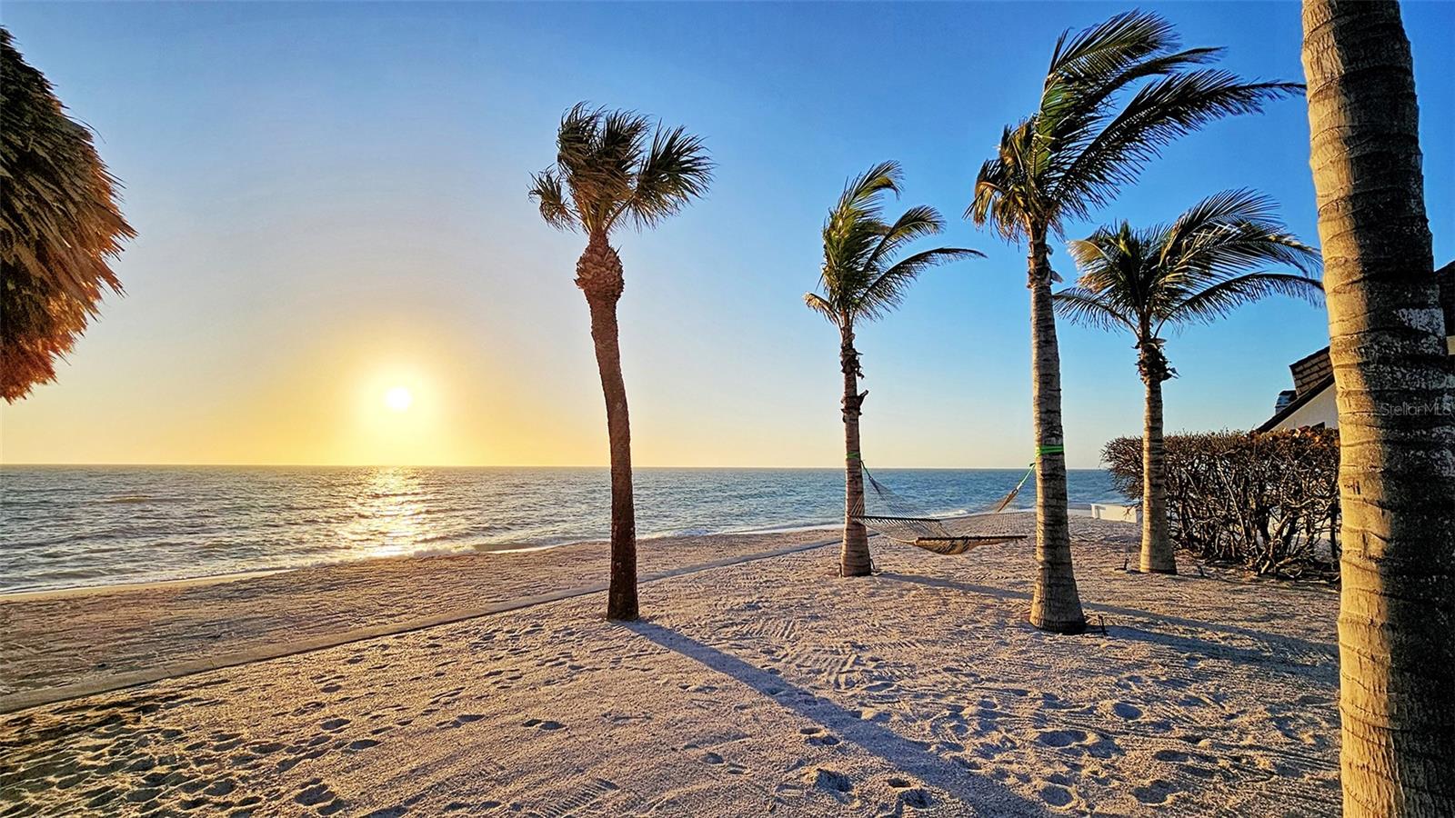 TB8352474 Property Photo