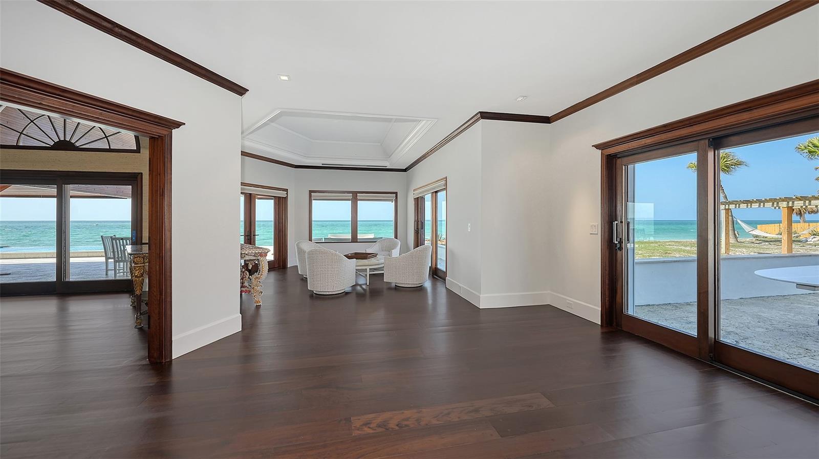 TB8352474 Property Photo