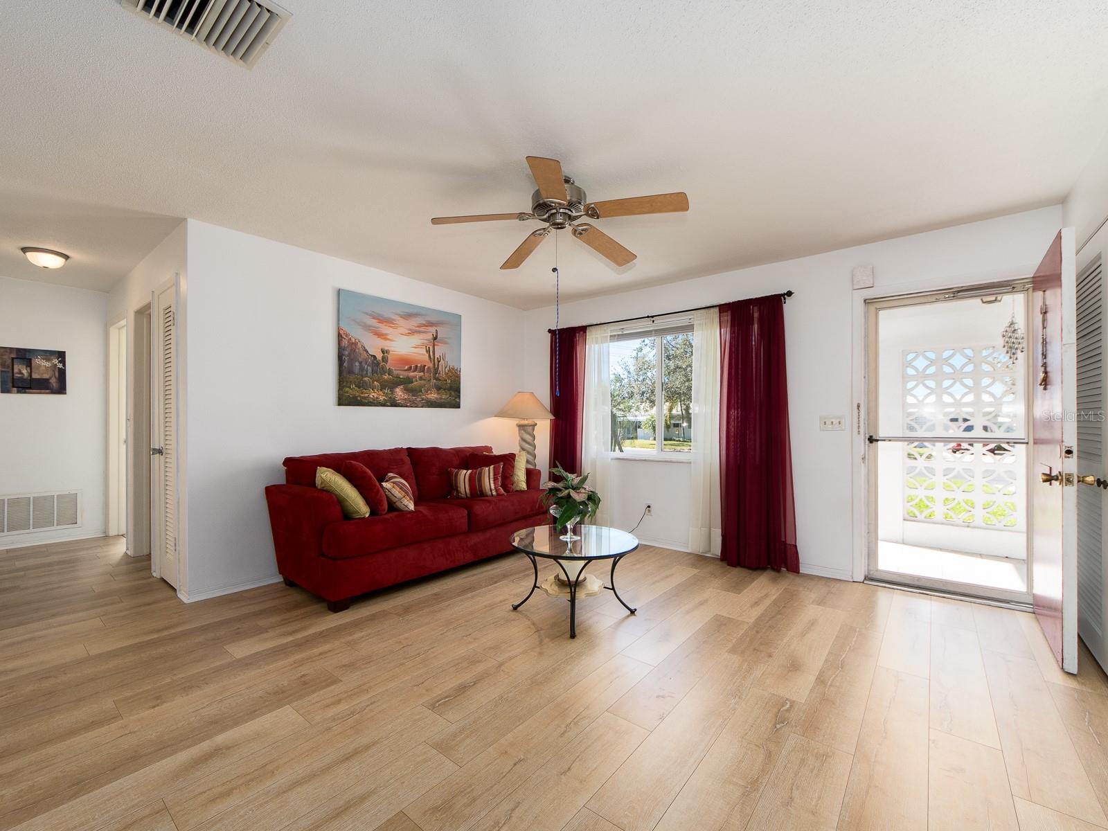 8623 140TH WAY, SEMINOLE, FL, 33776