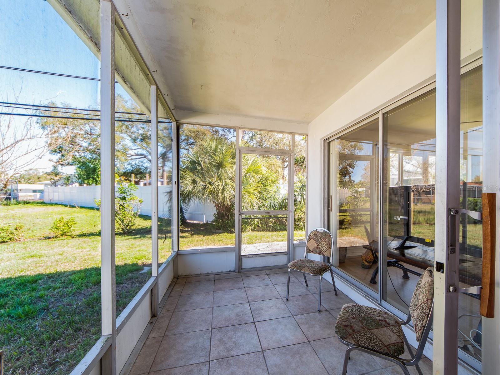 8623 140TH WAY, SEMINOLE, FL, 33776